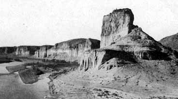 Bluff in the Green River Formation, Wyoming